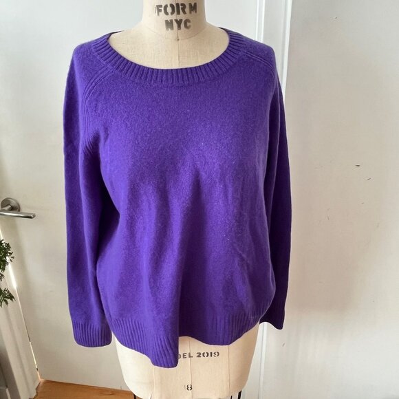 360 CASHMERE Purple Crew Neck Pullover with Line Details Size Medium - Picture 1 of 8